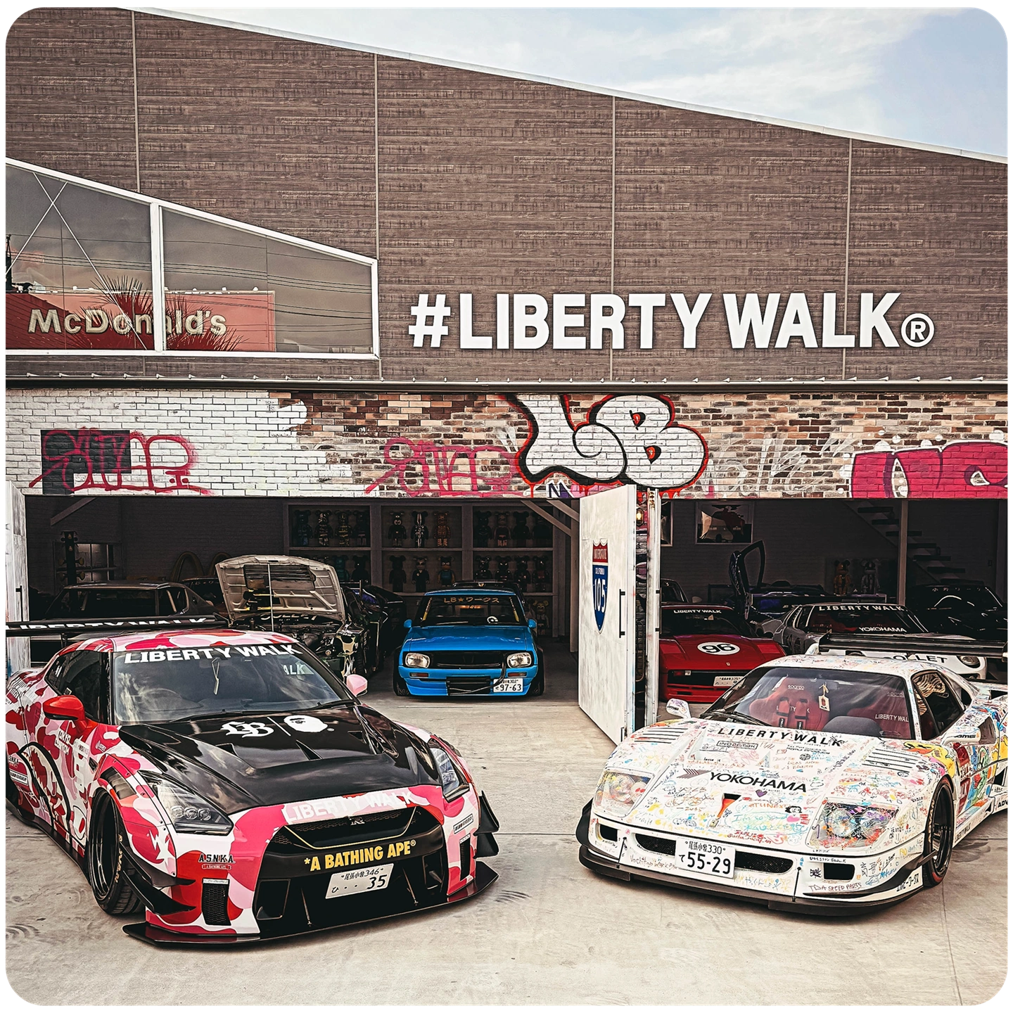 Liberty Walk customized car